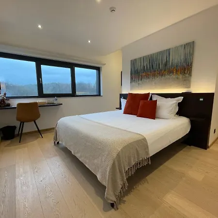 D'hotes Les Grisons بيت ضيافة 4*