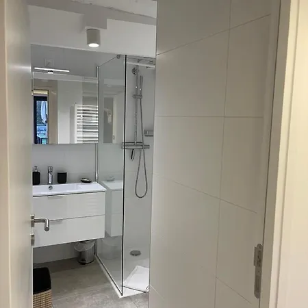 ゲストハウス D'hotes Les Grisons ウイエ