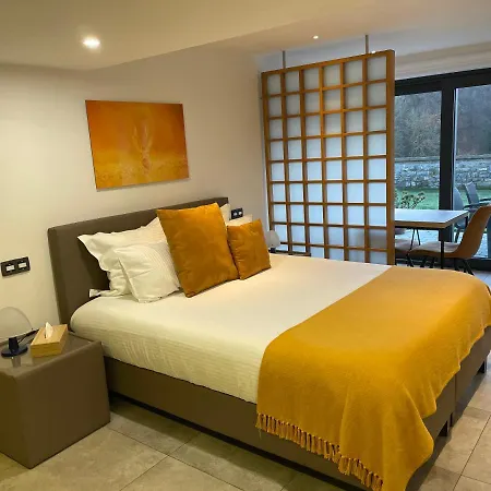 D'hotes Les Grisons ゲストハウス