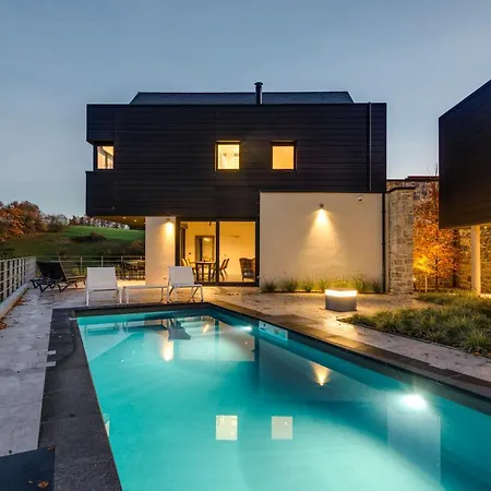 D'hotes Les Grisons ゲストハウス