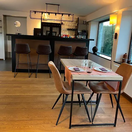 D'hotes Les Grisons بيت ضيافة Houyet